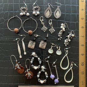 Earrings - 20 Pair w/ Zip Pouch